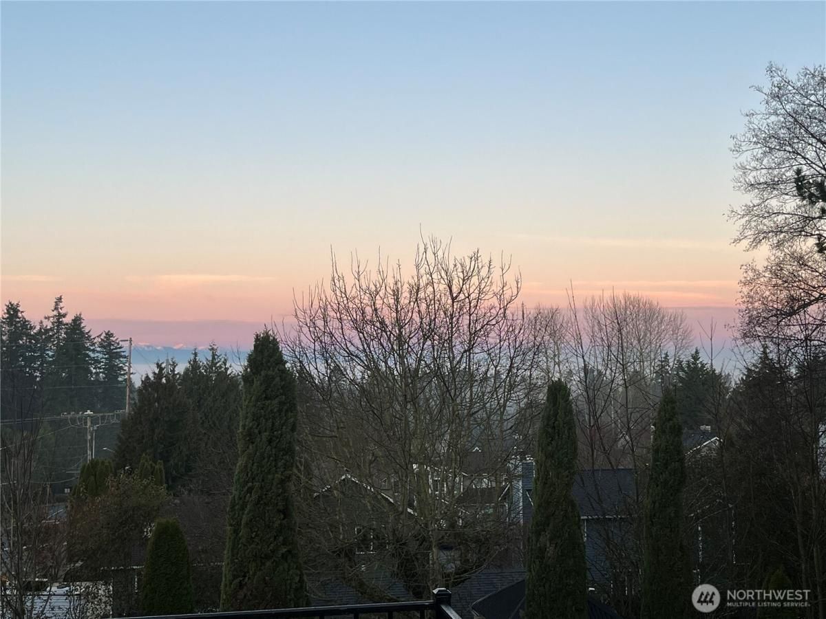MLS #NWM2344661 img 0