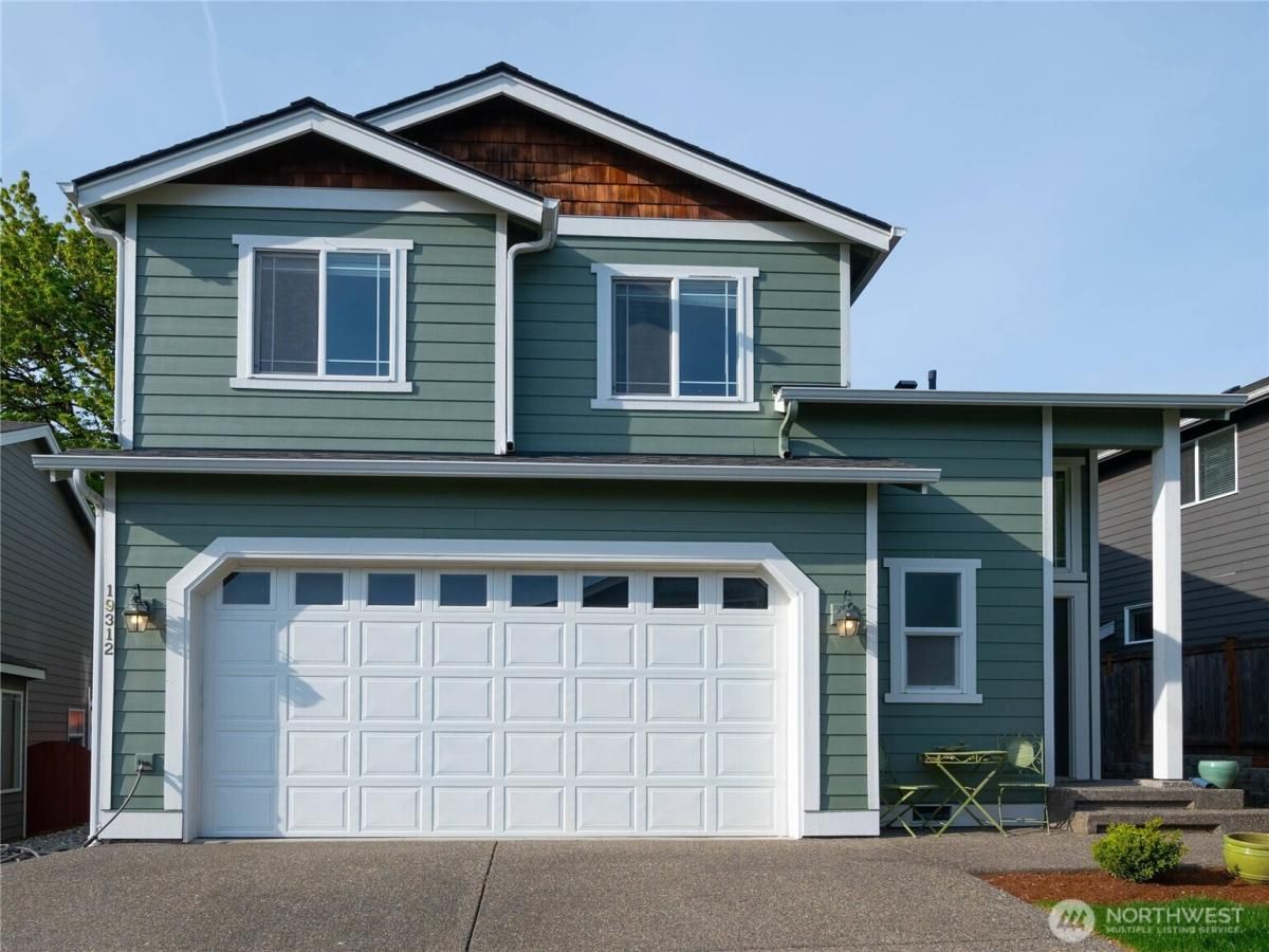 MLS #NWM2363862 img 0