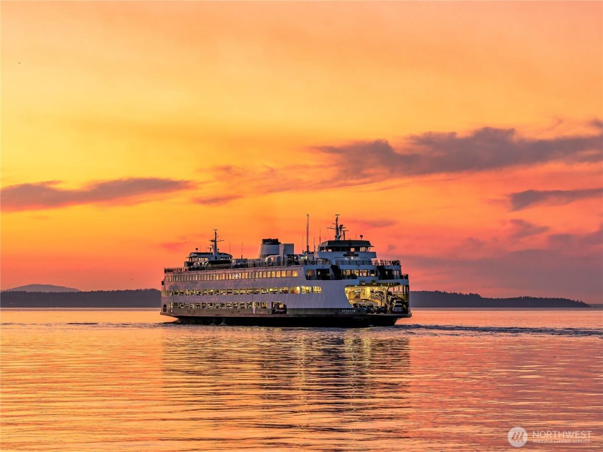 MLS #NWM2366730 img 0