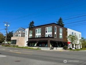 MLS #NWM2370483 img 0