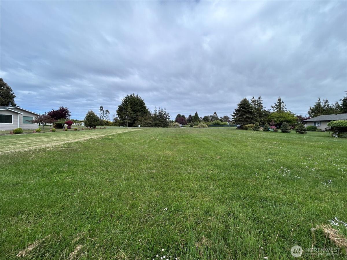 MLS #NWM2376578 img 0