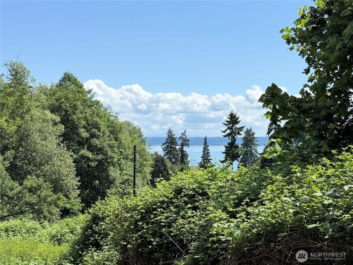 MLS #NWM2379657 img 0