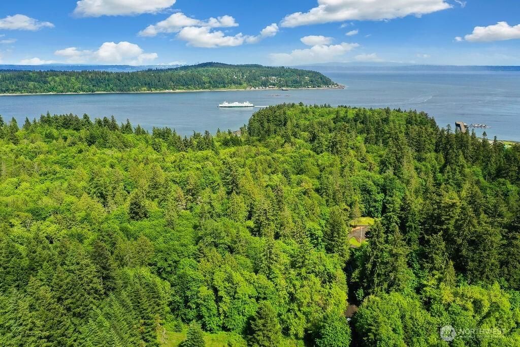 MLS #NWM2379892 img 0