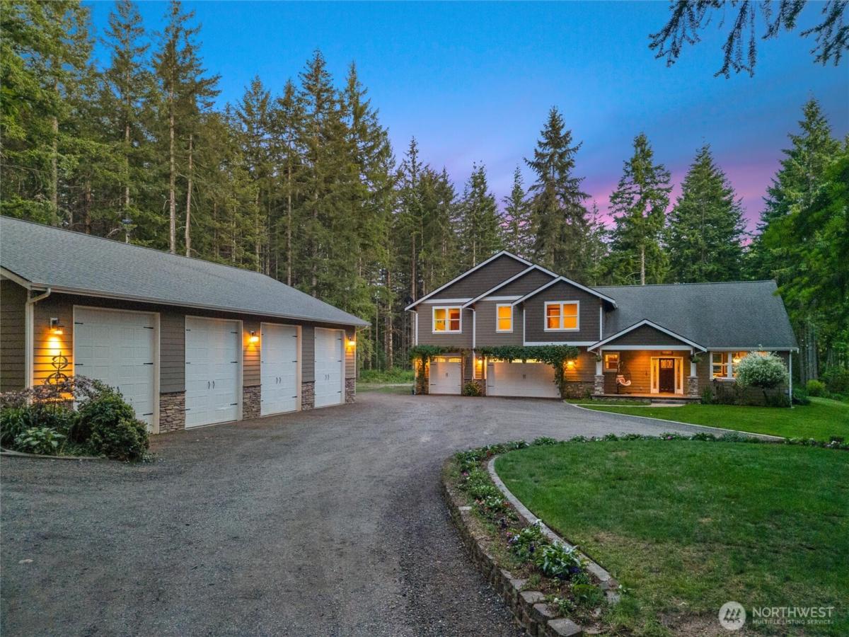 MLS #NWM2380269 img 0