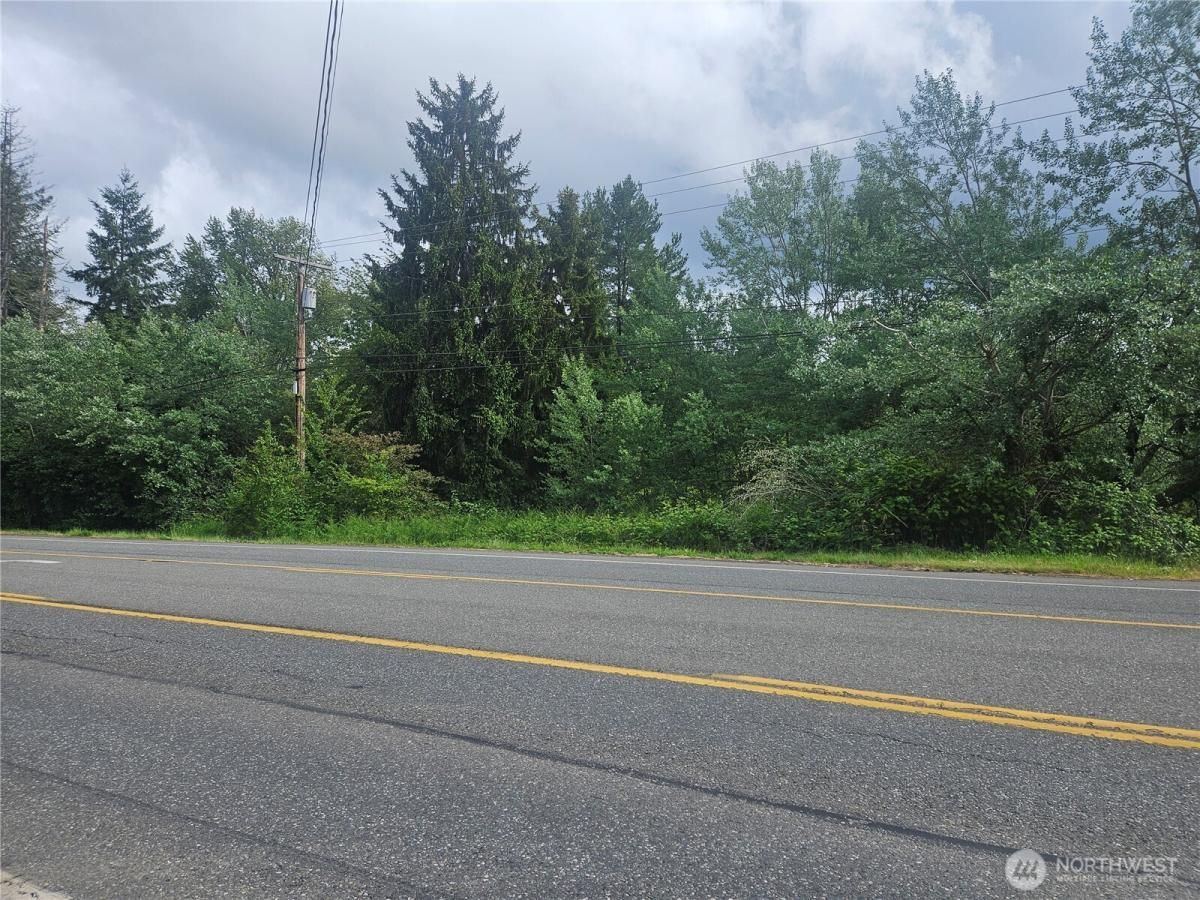 MLS #NWM2385490 img 0