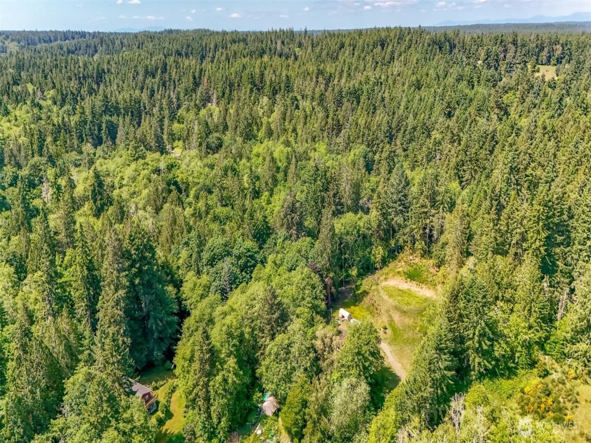 MLS #NWM2387955 img 0