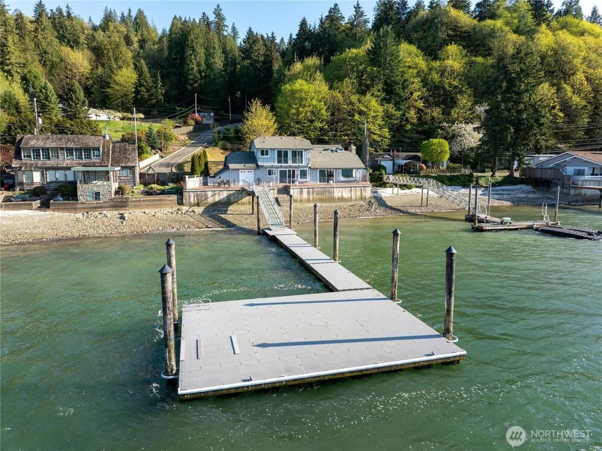 MLS #NWM2390793 img 0