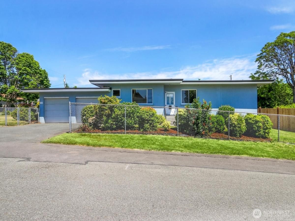 MLS #NWM2392060 img 0