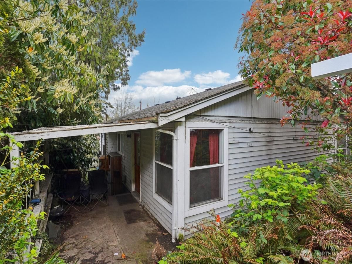 MLS #NWM2402452 img 0