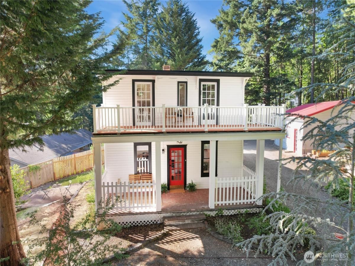 MLS #NWM2408878 img 0