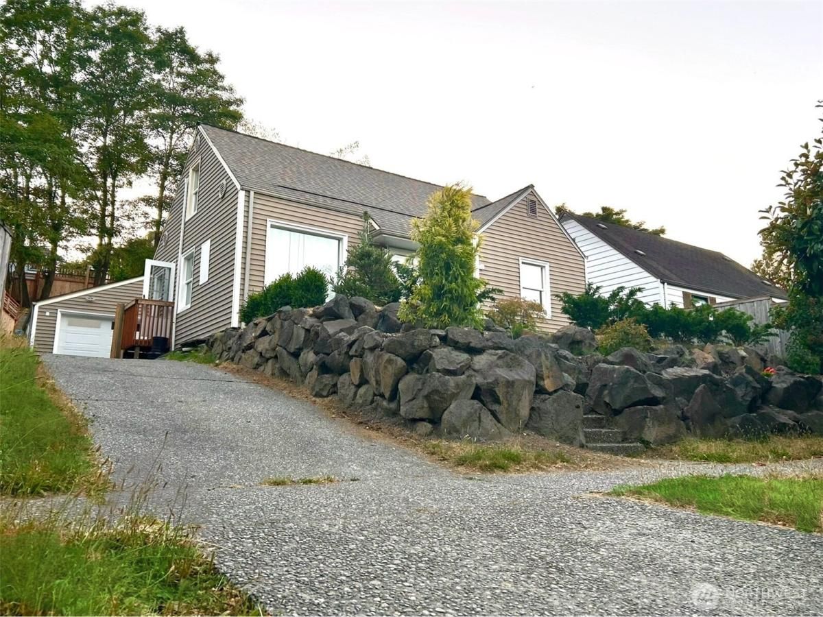 MLS #NWM2409463 img 0