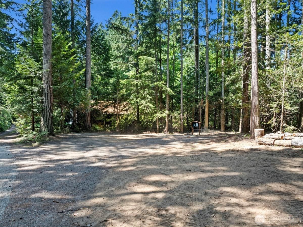 MLS #NWM2410042 img 0