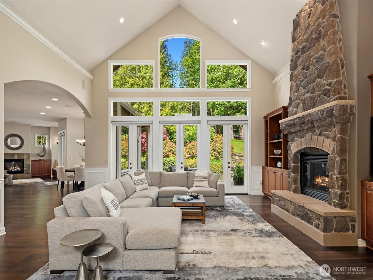 MLS #NWM2411044 img 0