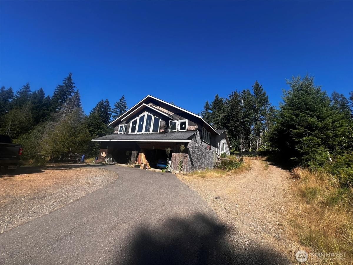 MLS #NWM2411552 img 0