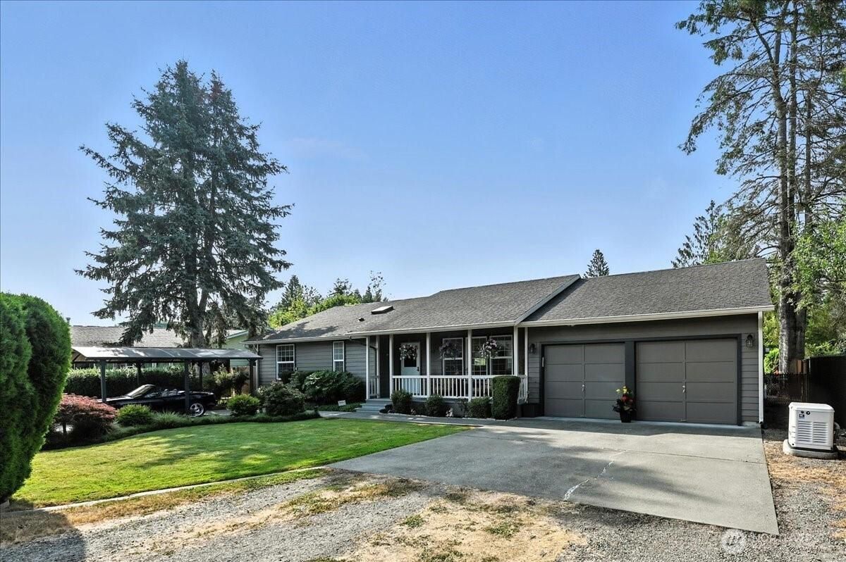 MLS #NWM2416154 img 0