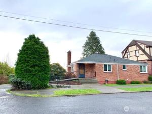 MLS #NWM2416780 img 0