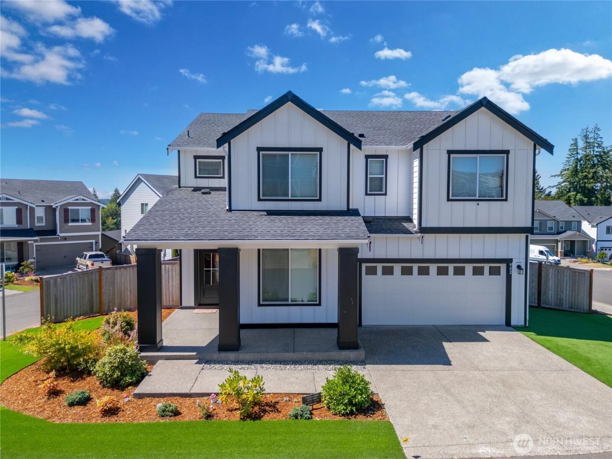 MLS #NWM2418508 img 0