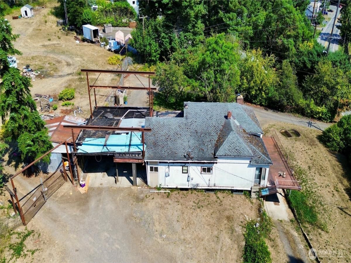 MLS #NWM2424255 img 0