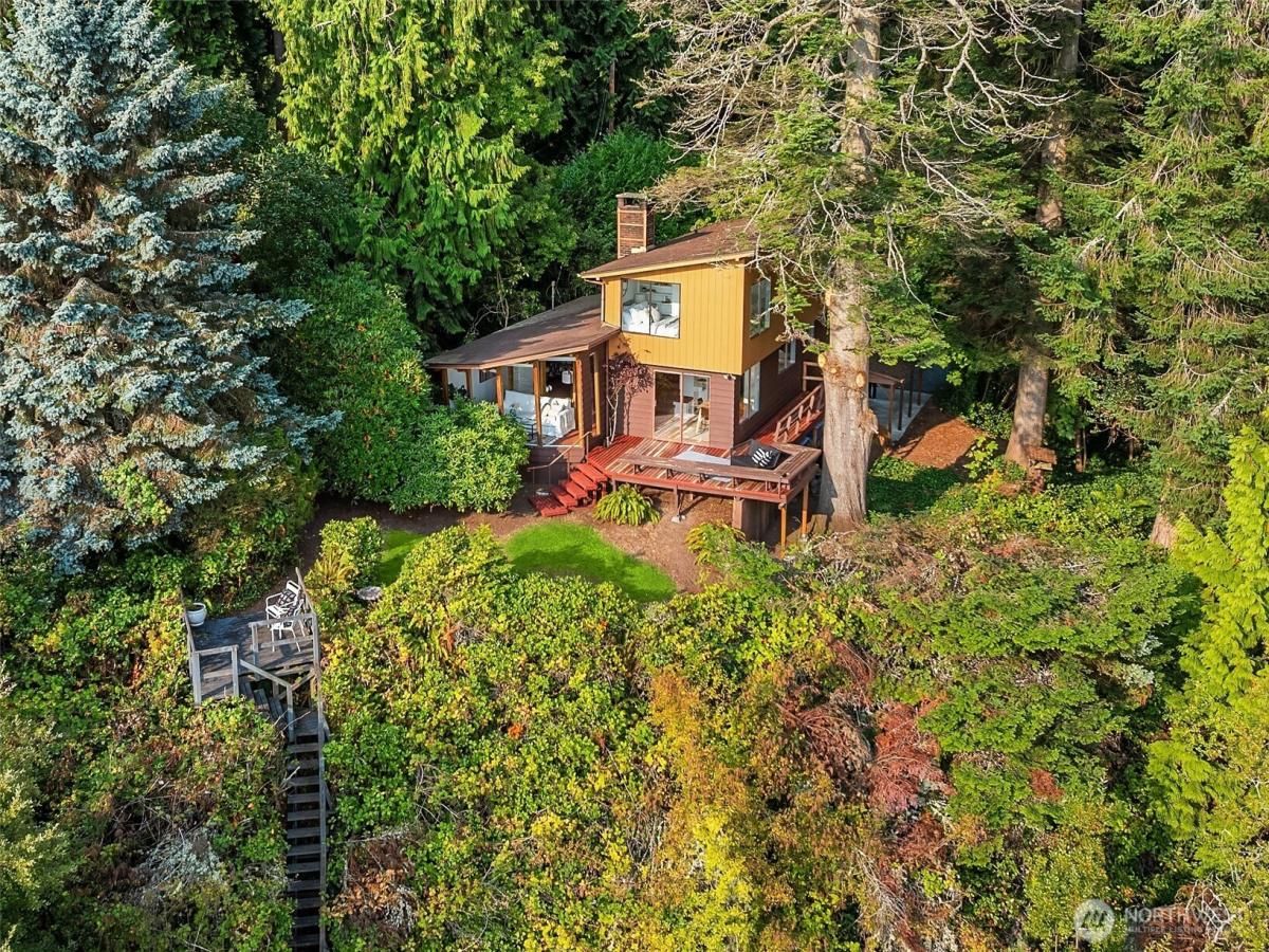 MLS #NWM2427407 img 0