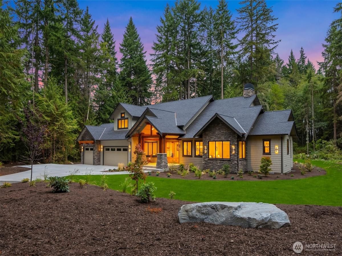 MLS #NWM2430412 img 0