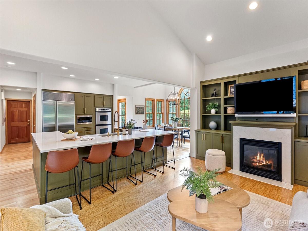 MLS #NWM2430702 img 0