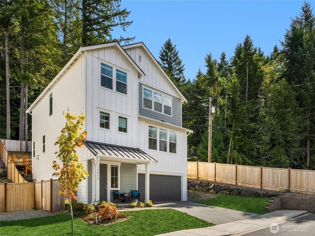 MLS #NWM2432749 img 0