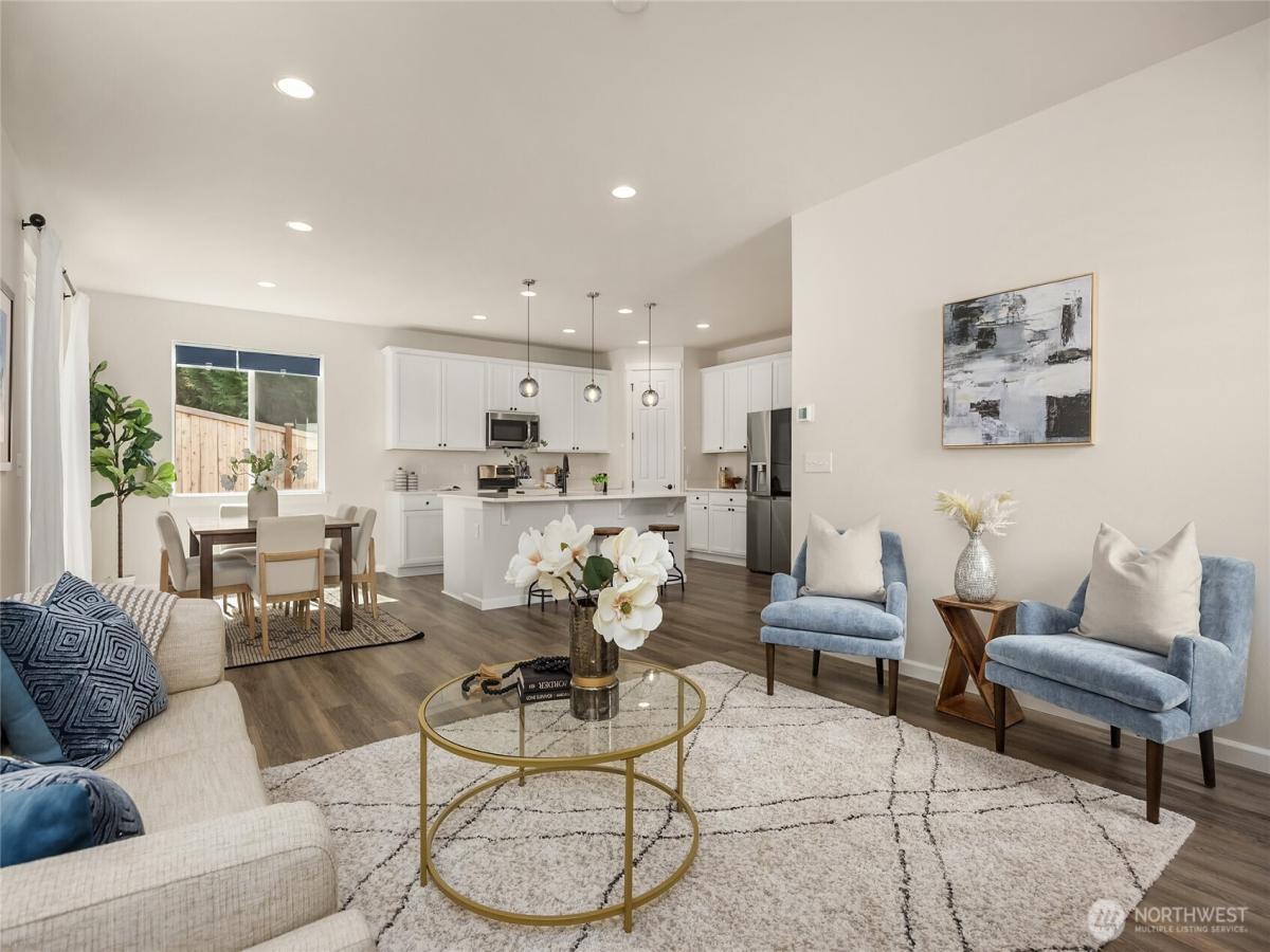 MLS #NWM2432749 img 0