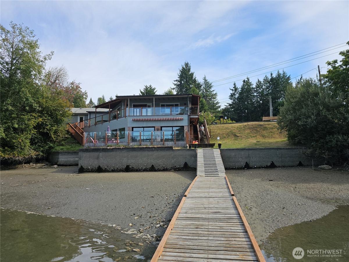 MLS #NWM2434938 img 0