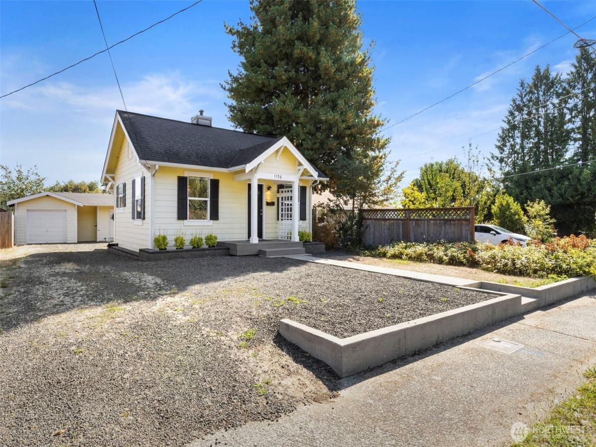 MLS #NWM2438191 img 0