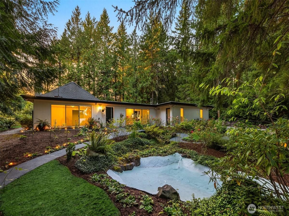 MLS #NWM2438214 img 0