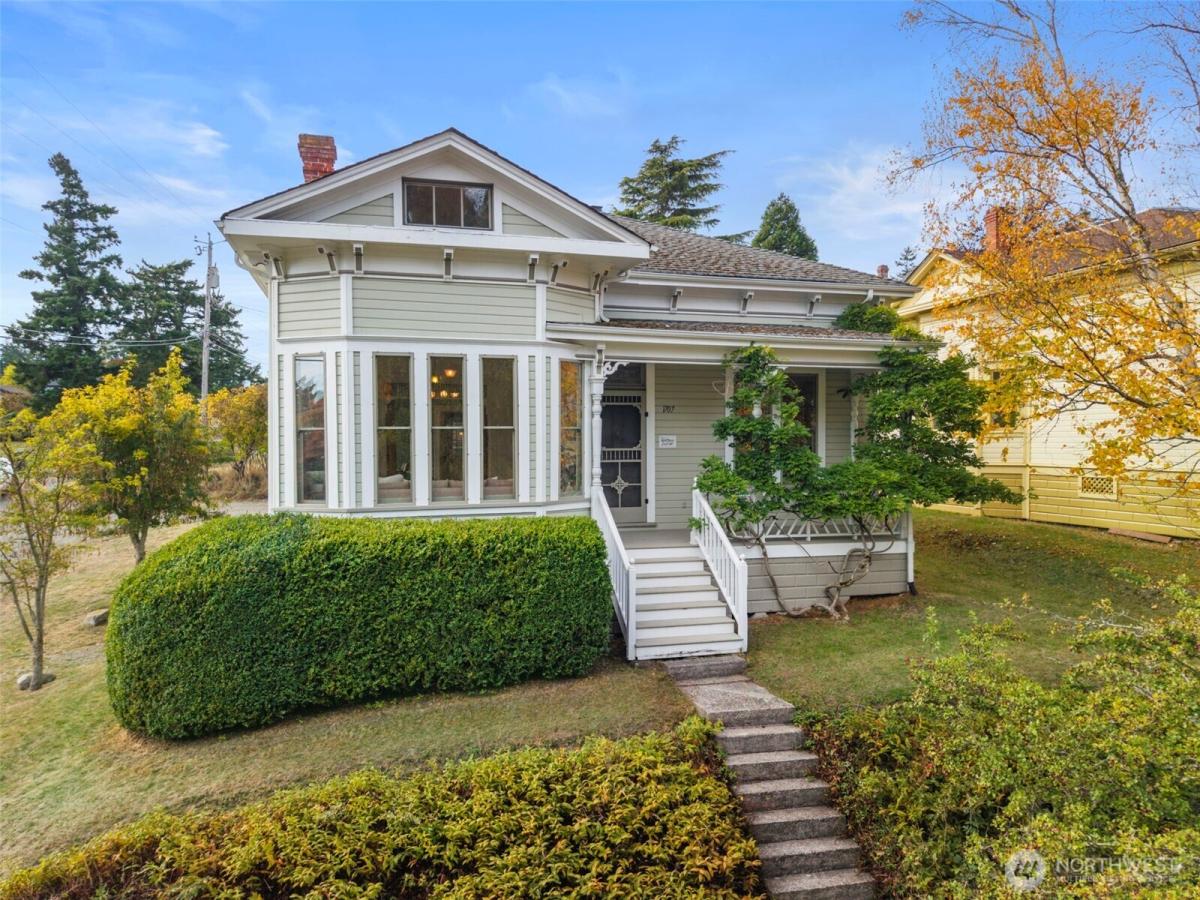 MLS #NWM2441251 img 0