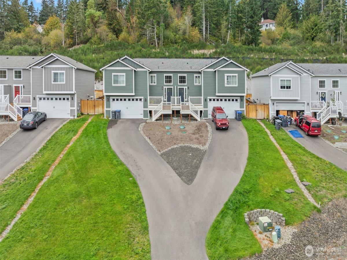 MLS #NWM2441836 img 0