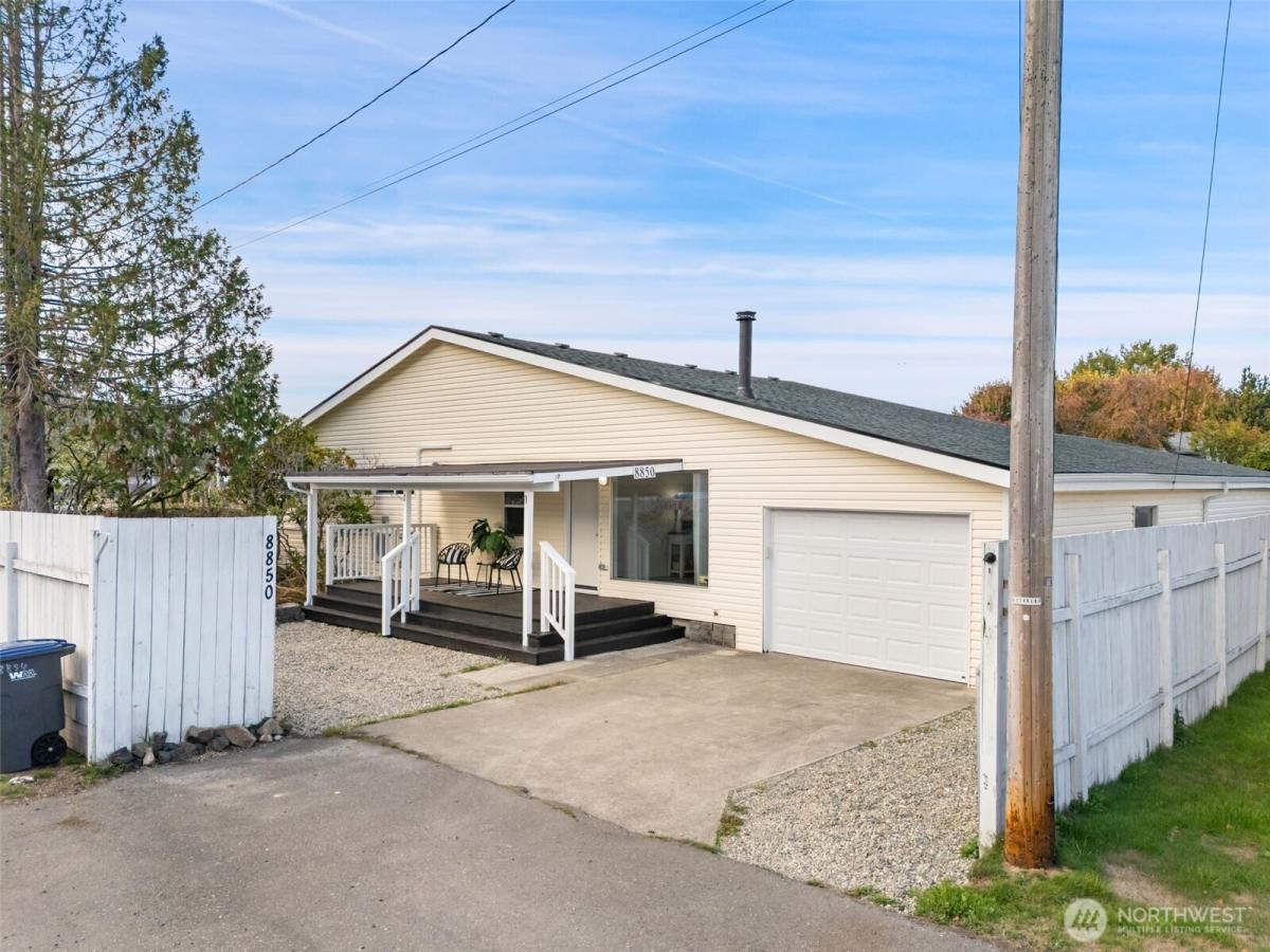 MLS #NWM2442369 img 0