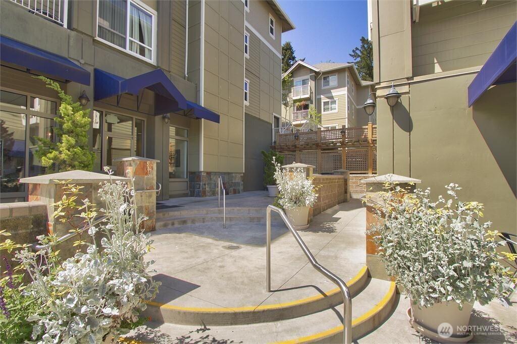 MLS #NWM2443207 img 0