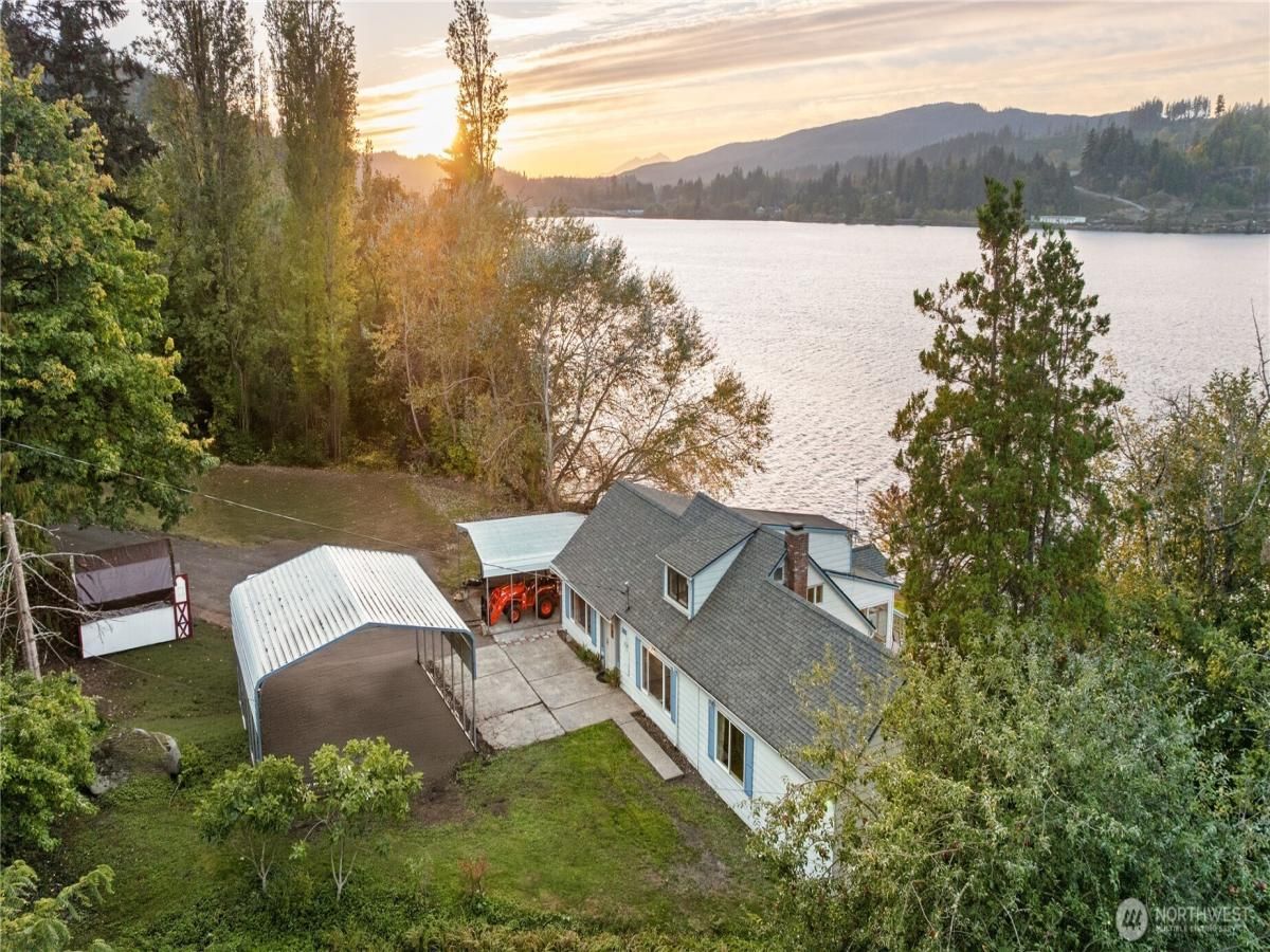 MLS #NWM2443342 img 0