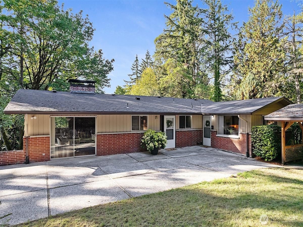 MLS #NWM2443460 img 0