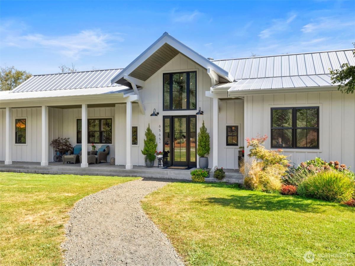 MLS #NWM2444533 img 0