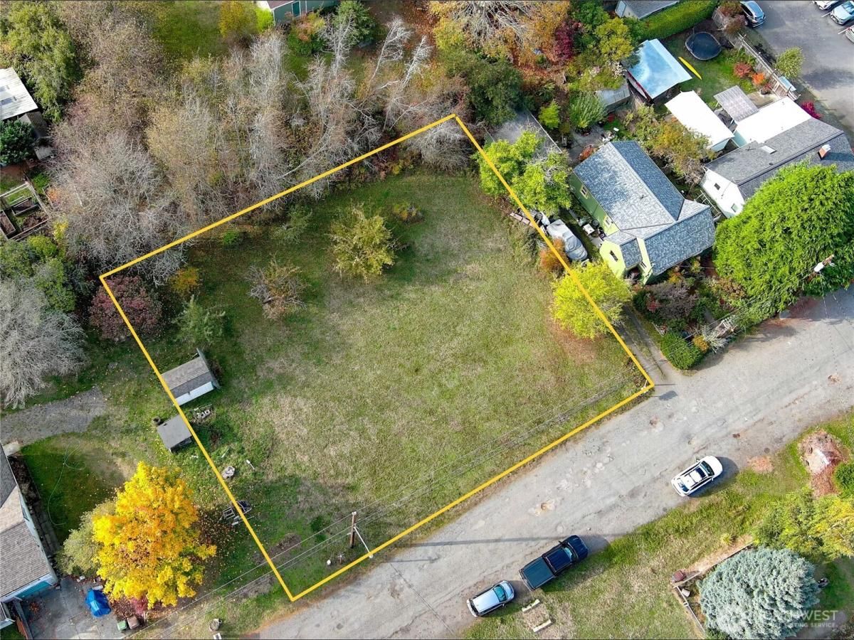 MLS #NWM2448017 img 0