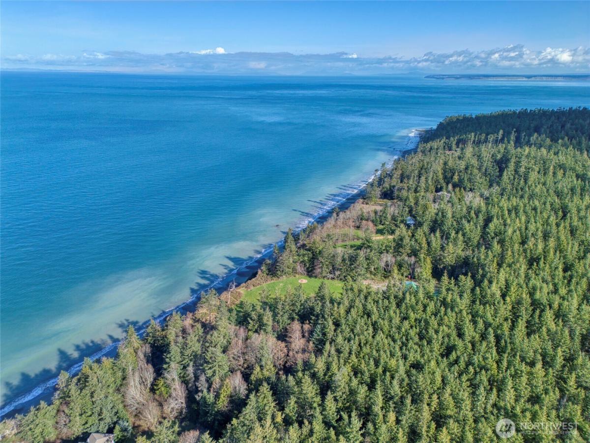 MLS #NWM2448115 img 0