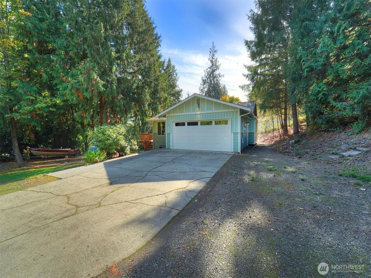 MLS #NWM2448136 img 0