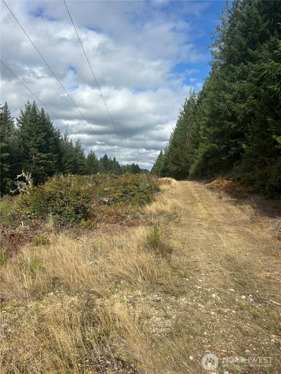 MLS #NWM2448487 img 0