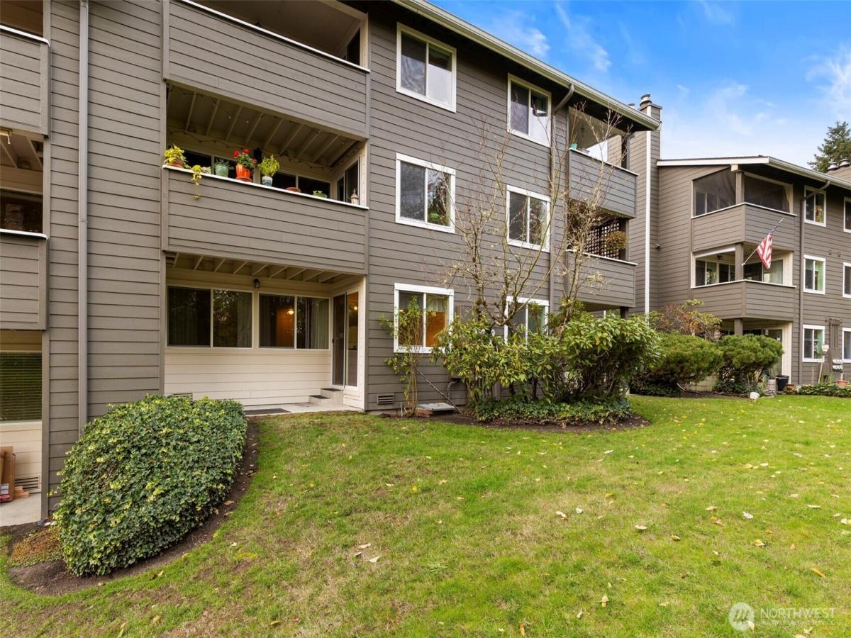 MLS #NWM2453656 img 0