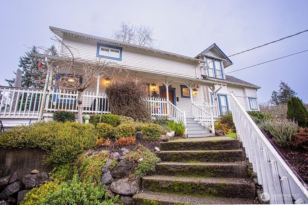 MLS #NWM2454943 img 0