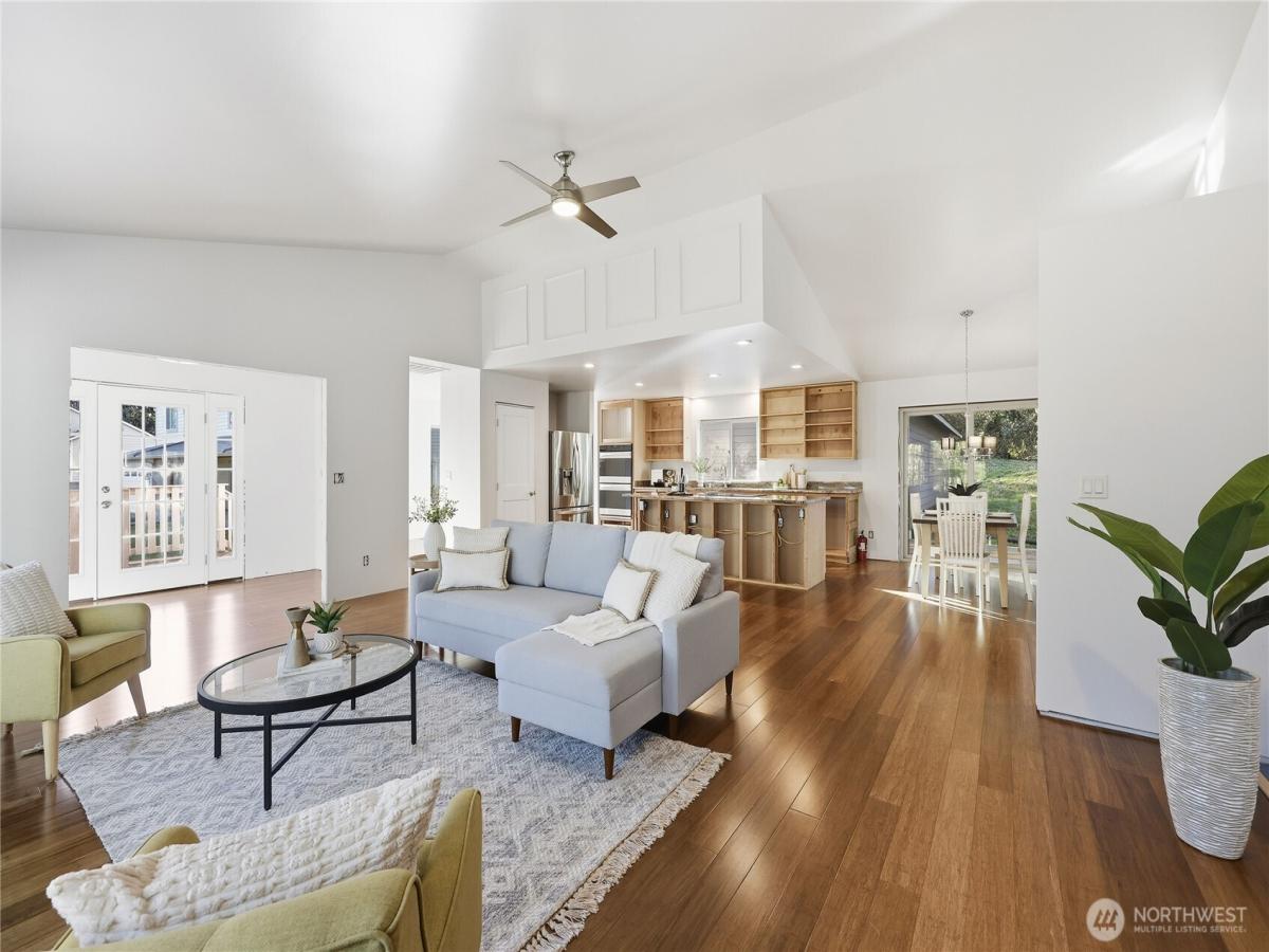 MLS #NWM2456748 img 0