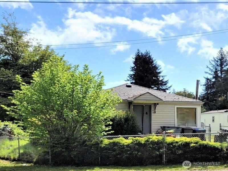 MLS #NWM2456810 img 0