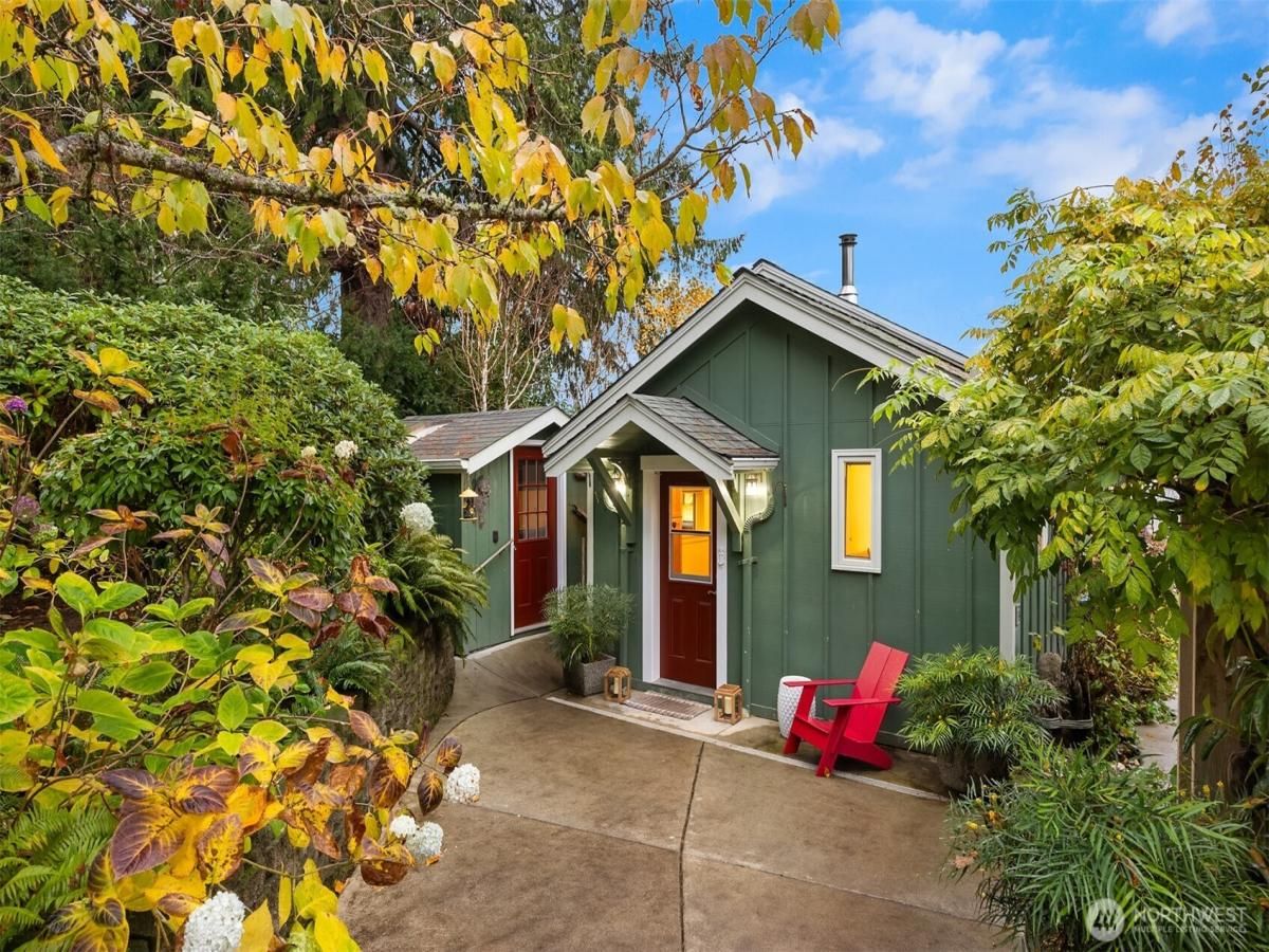 MLS #NWM2457967 img 0