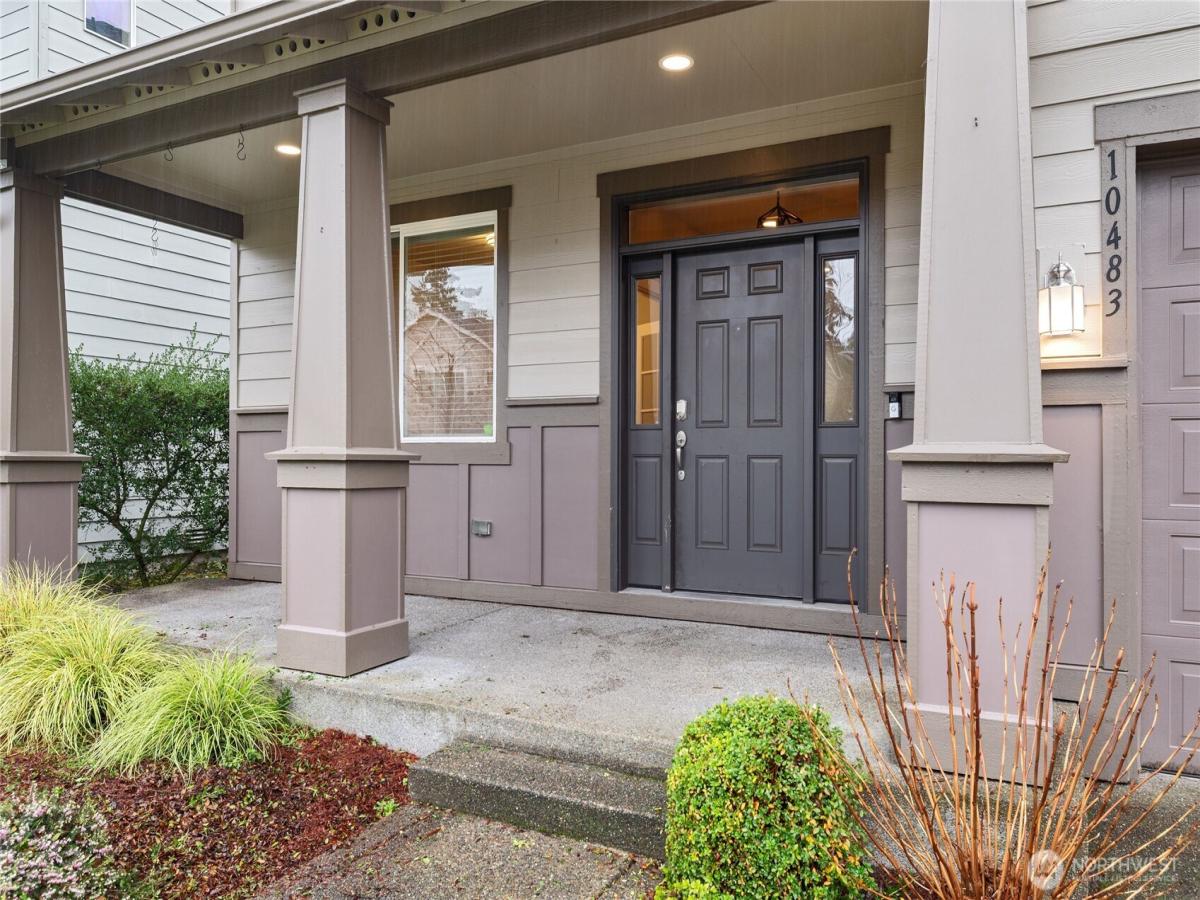 MLS #NWM2460802 img 0