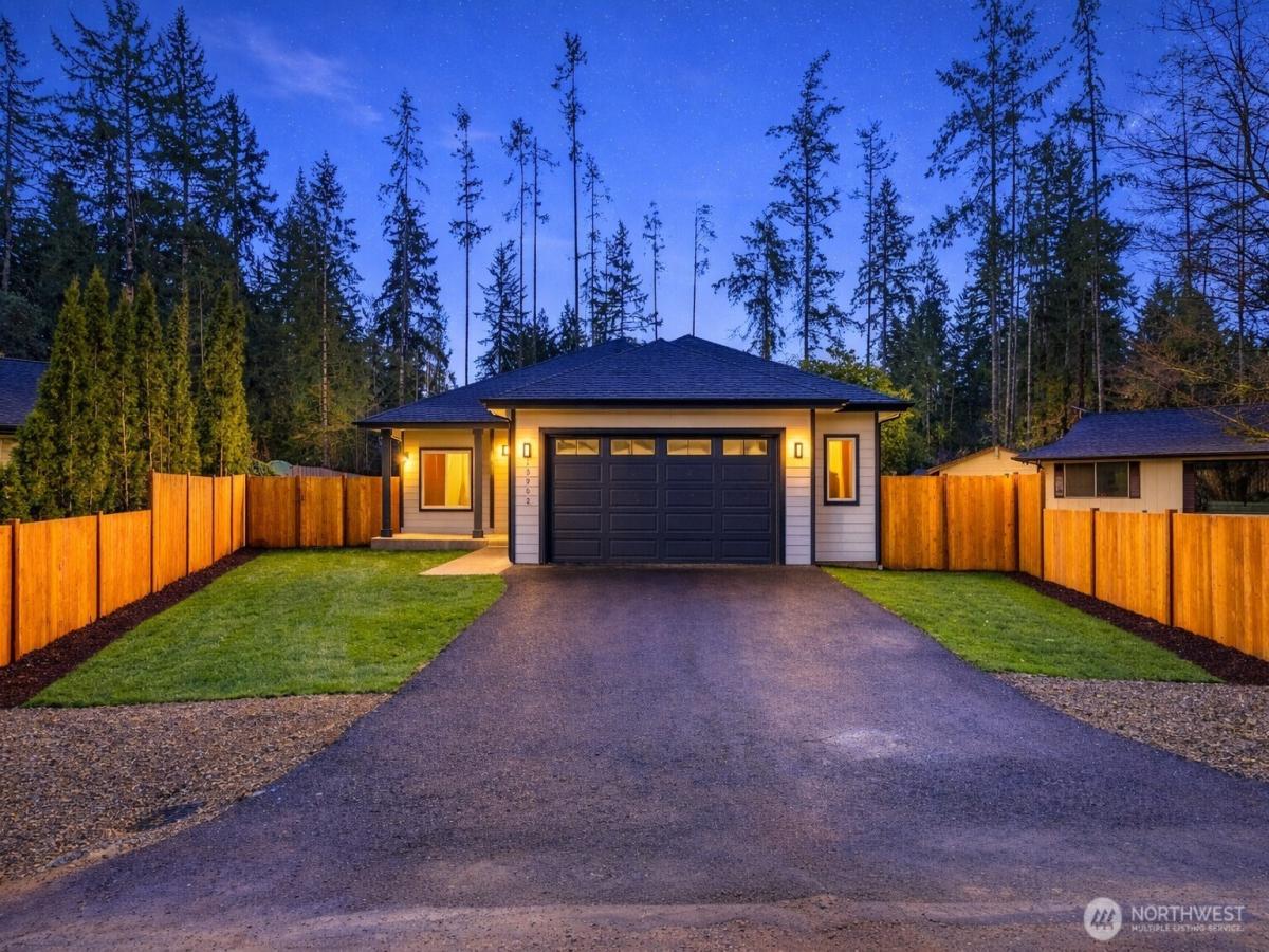 MLS #NWM2462922 img 0