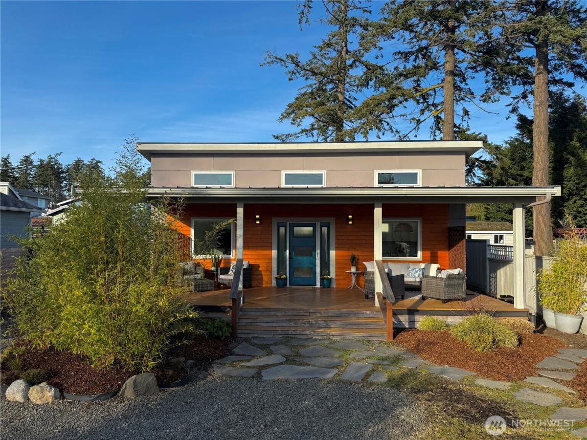 MLS #NWM2464886 img 0