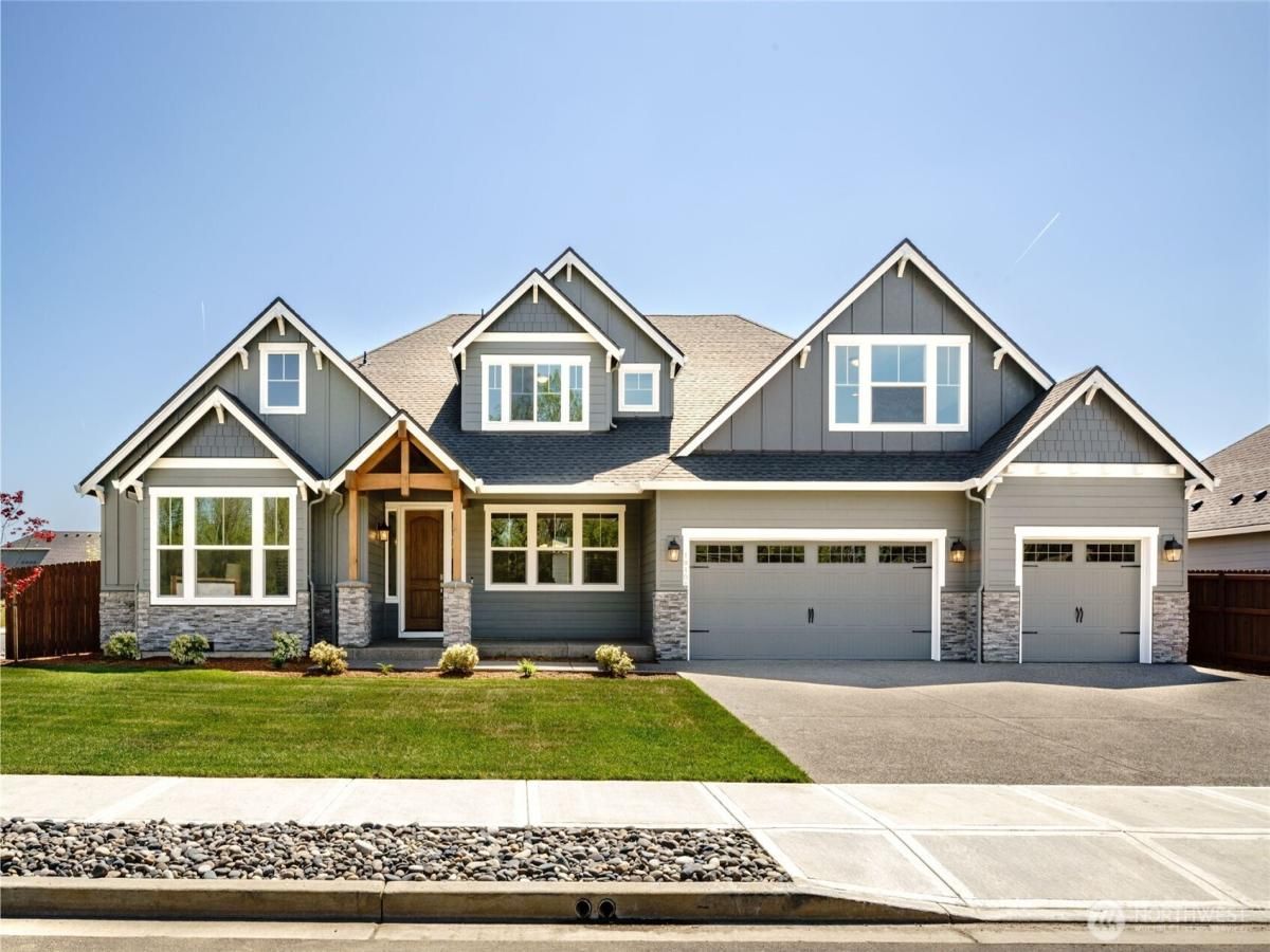 MLS #NWM2464936 img 0